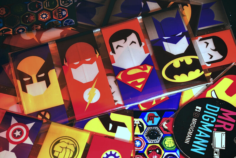 BATTERY WRAPS Super Hero V2 - Wolverine, Flash, Superman y Batman